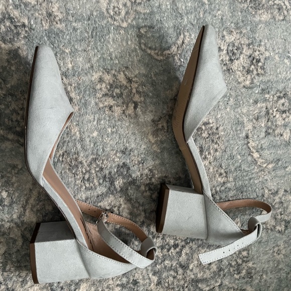 Call It Spring heels - Picture 2 of 2